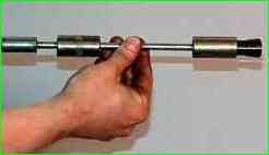 So ersetzen Sie Ventilschaftdichtungen ZMZ-405, ZMZ-406