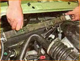 Ersatz der Motorkühlsystemeinheiten VAZ-21114