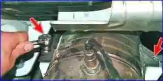 Замена прокладки катколлектора двигателя ВАЗ-21126