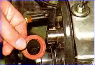 Как заменить сальник распределительного вала двигателя ВАЗ-21114