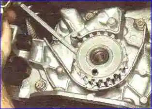 Замена сальников коленчатого вала ВАЗ-21126