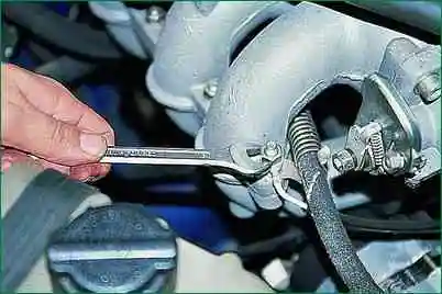 Проверка и замена форсунок ЗМЗ-406