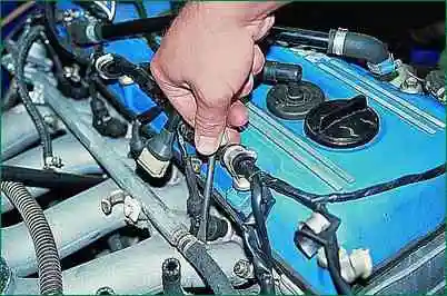 Проверка и замена форсунок ЗМЗ-406