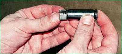 Гидронатяжитель цепи ЗМЗ-406