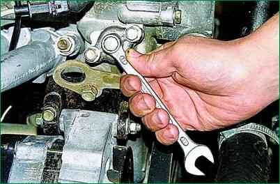 Гидронатяжитель цепи ЗМЗ-406