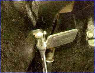 Заміна агрегатів зчеплення двигуна ВАЗ-21114