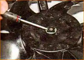 Ersatz der Motorkühlsystemeinheiten VAZ-21114