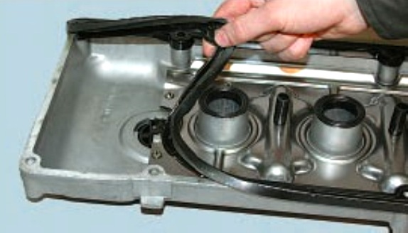 Замена прокладки крышки ГБЦ