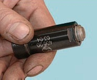 снятие и зарядка гидронатяжителя цепи