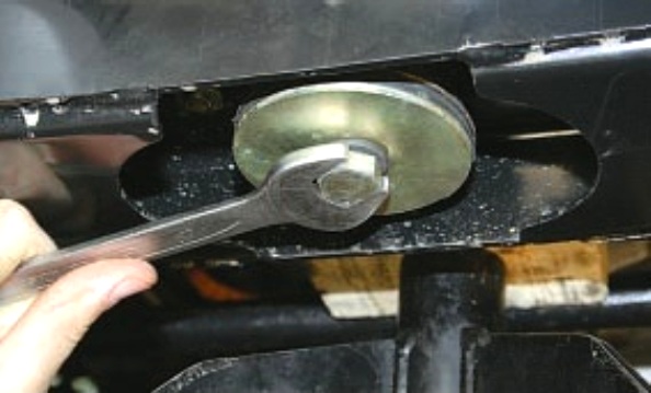 замена задней опоры силового агрегата УАЗ