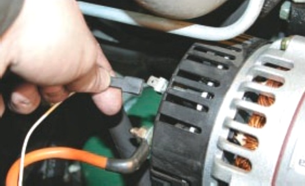 Снятие двигателя ЗМЗ-409 с автомобиля