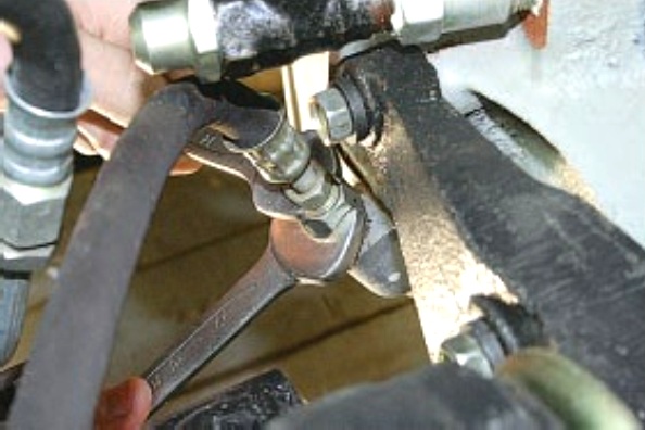 Снятие двигателя ЗМЗ-409 с автомобиля