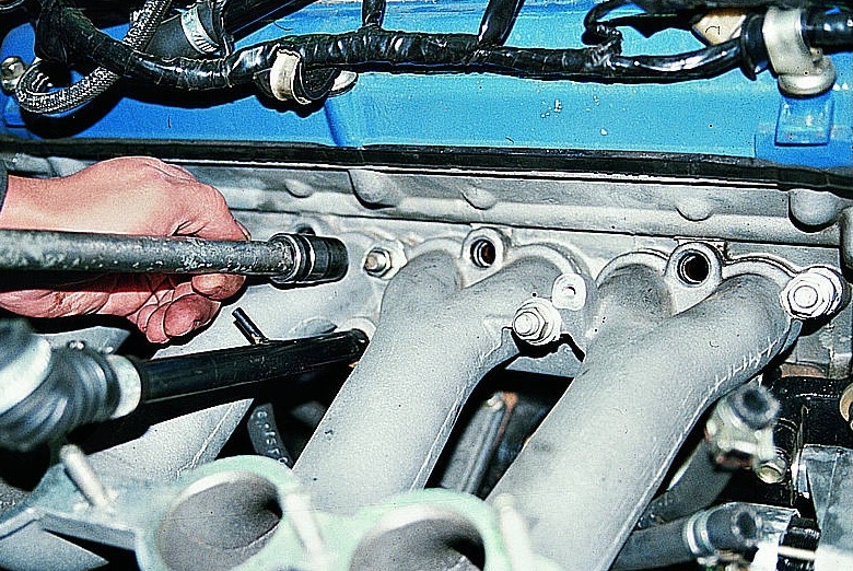 Замена прокладки впускного коллектора