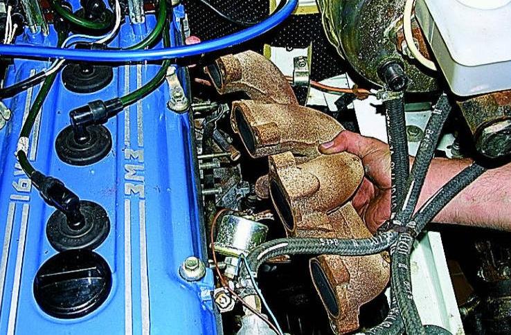 Замена прокладки выпускного коллектора ЗМЗ-409