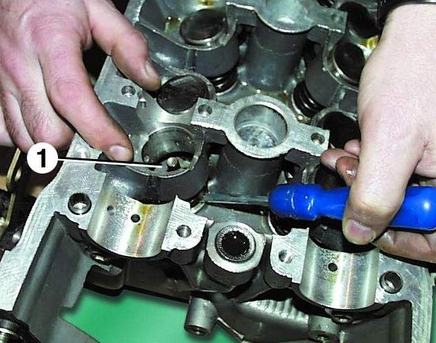 Ремонт головки блока цилиндров двигателя ЗМЗ-409