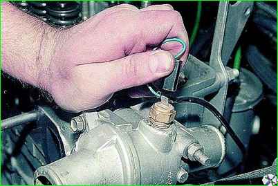 Снятие и установка головки цилиндров ЗМЗ-402