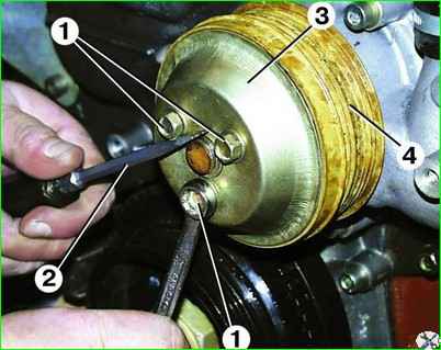 Снятие насоса охлаждения