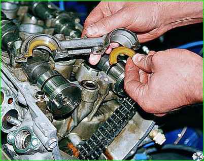 Зняття та встановлення розподільчих валів