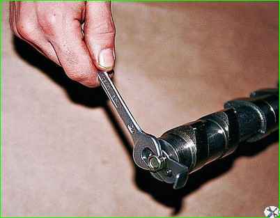 Зняття та встановлення розподільчих валів