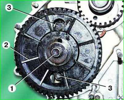 Снятие и установка распределительного вала