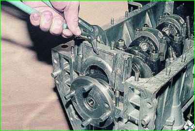 Разборка двигателя ЗМЗ-402