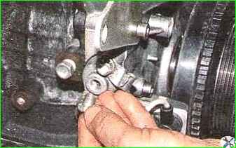 Разрядка гидронатяжителя