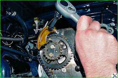 Замена цепей двигателя ЗМЗ-406