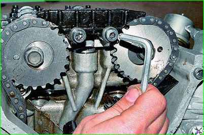 Замена цепей двигателя ЗМЗ-406