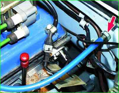 Замена троса акселератора