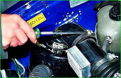 Снятие и проверка датчика ДМРВ