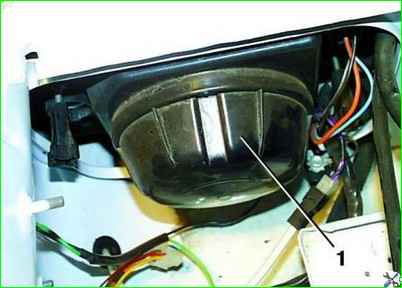 Заміна лампи фари