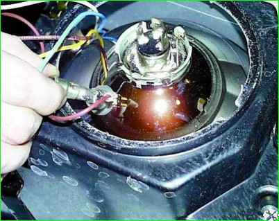 Заміна лампи габаритного вогню