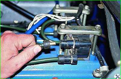 Prüfung und Austausch der Zündspule am ZMZ-406-Motor