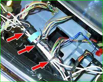 Панель приладів ГАЗ- 3110 зняття