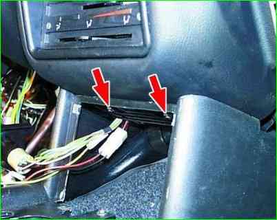 Панель приладів ГАЗ-3110 зняття