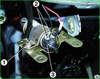 Reemplazo de una bomba de combustible para automóvil