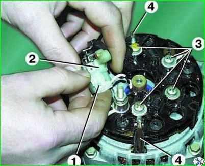 Снятие и разборка генератора