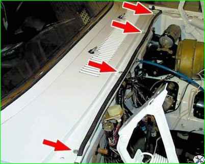 Снятие и разборка стеклоочистителя