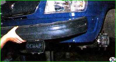Снятие бампера автомобиля