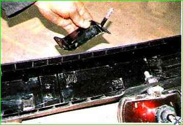 Снятие бампера автомобиля