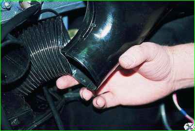 Снятие радиатора отопителя