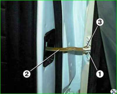 Снятие передней двери