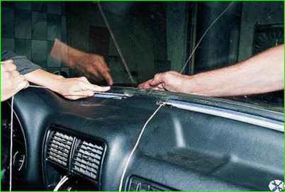 Замена ветрового стекла