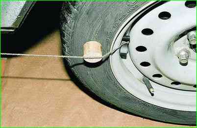 Ajuste de la convergencia y la inclinación de la rueda