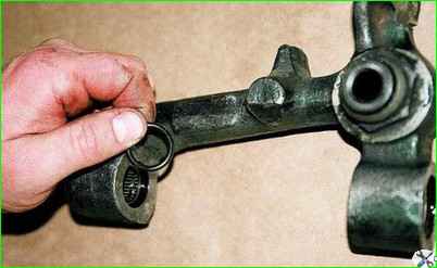 Замена шкворня подвески