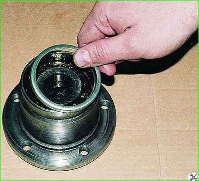 Заміна підшипників маточини переднього колеса