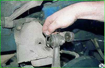 Замена втулок верхних рычагов