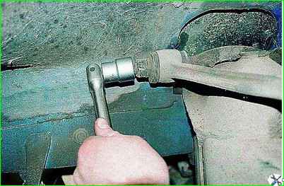 Замена втулок верхних рычагов