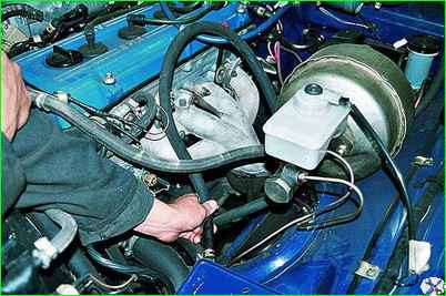 Заміна олії гідропідсилювача керма