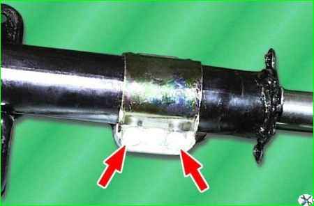 Огляд деталей рульової колонки